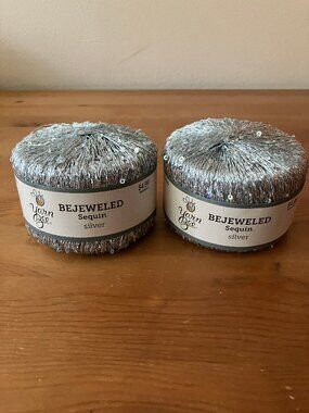 2 Balls Bejeweled Sequin Silver Yarn Superfine 1,75 oz